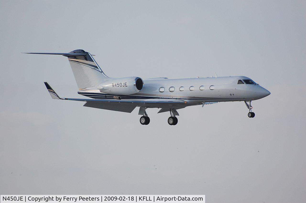 N450JE, 1993 Gulfstream Aerospace Gulfstream IV-SP C/N 1233, Arrival at FLL