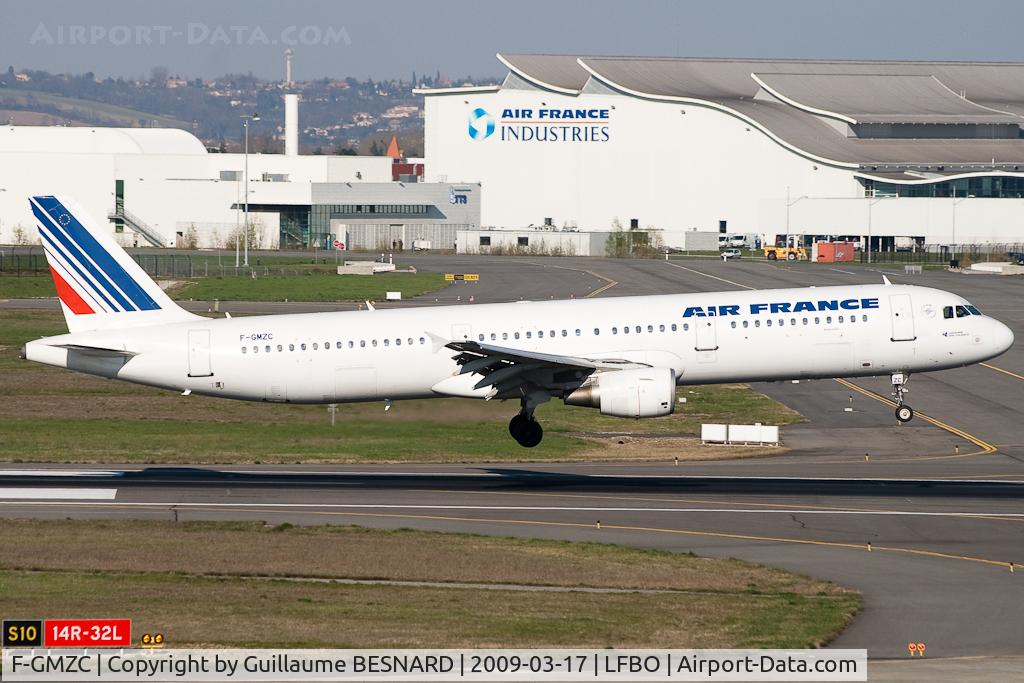 F-GMZC, 1995 Airbus A321-111 C/N 521, Landing 14R