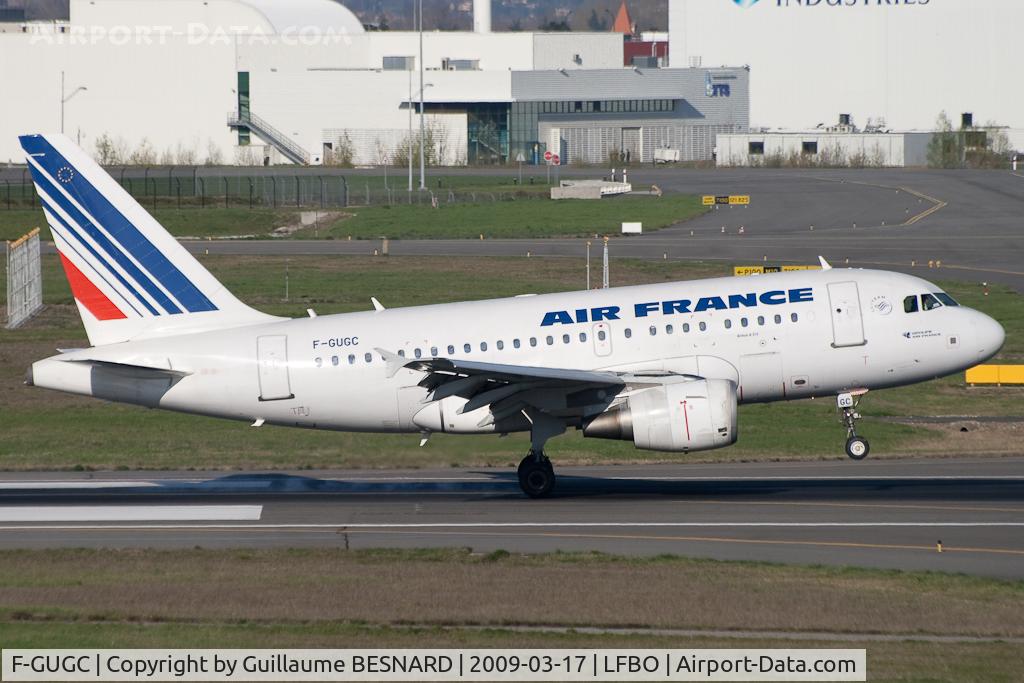 F-GUGC, 2002 Airbus A318-111 C/N 2071, Lainding 14R