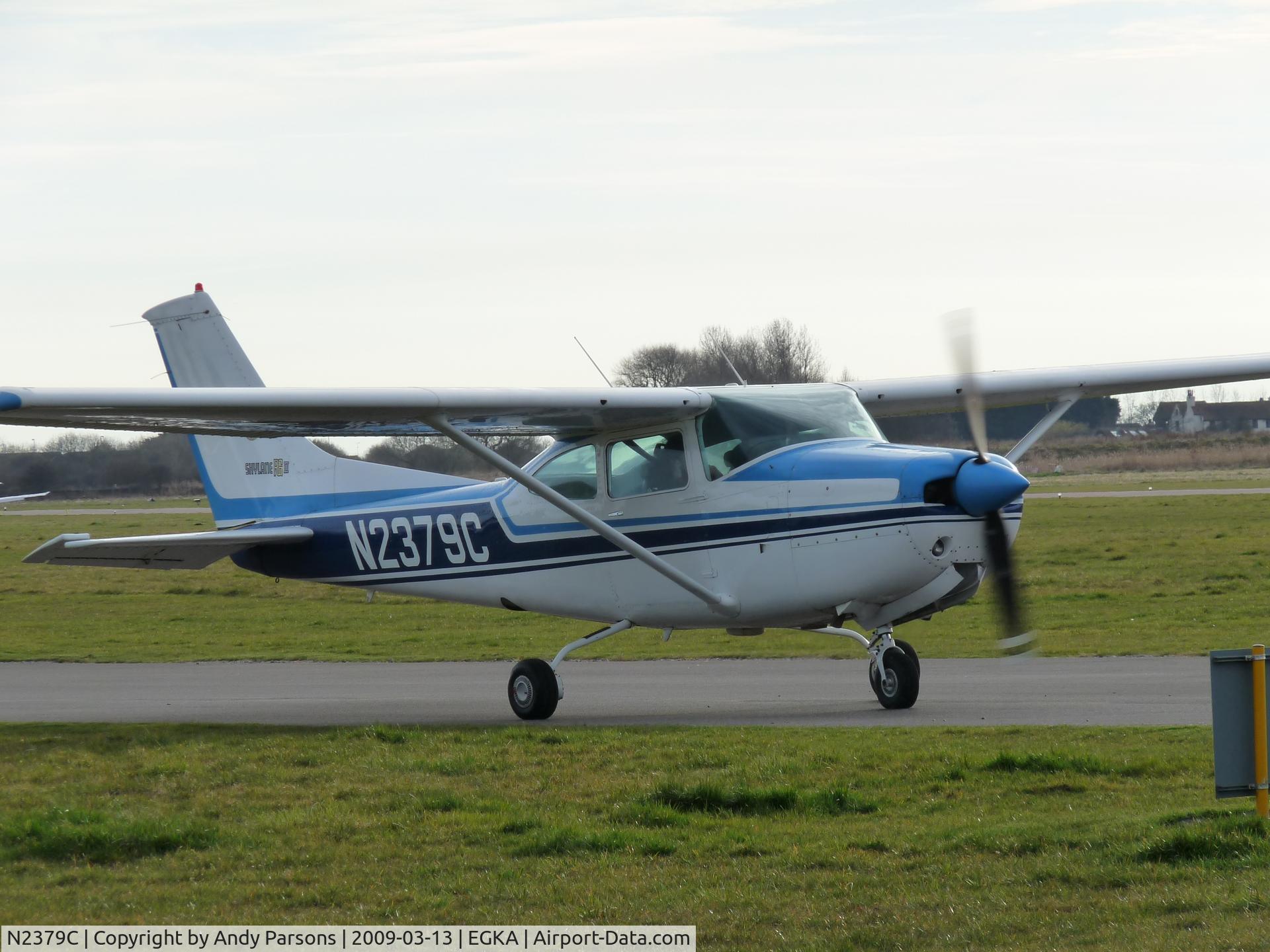 N2379C, 1978 Cessna R182 Skylane RG C/N R18200170, N2379C Departing Shoreham
