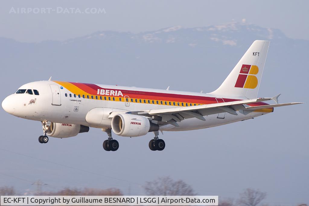 EC-KFT, 2007 Airbus A319-111 C/N 3179, Landing 23