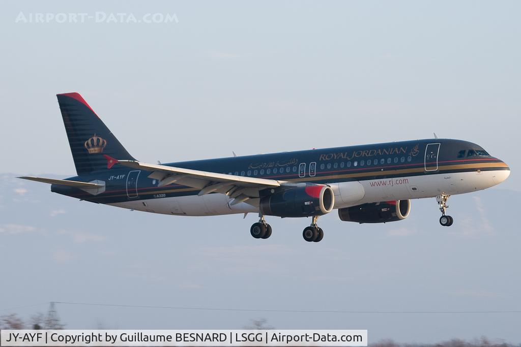 JY-AYF, 2006 Airbus A320-232 C/N 2692, Landing 23