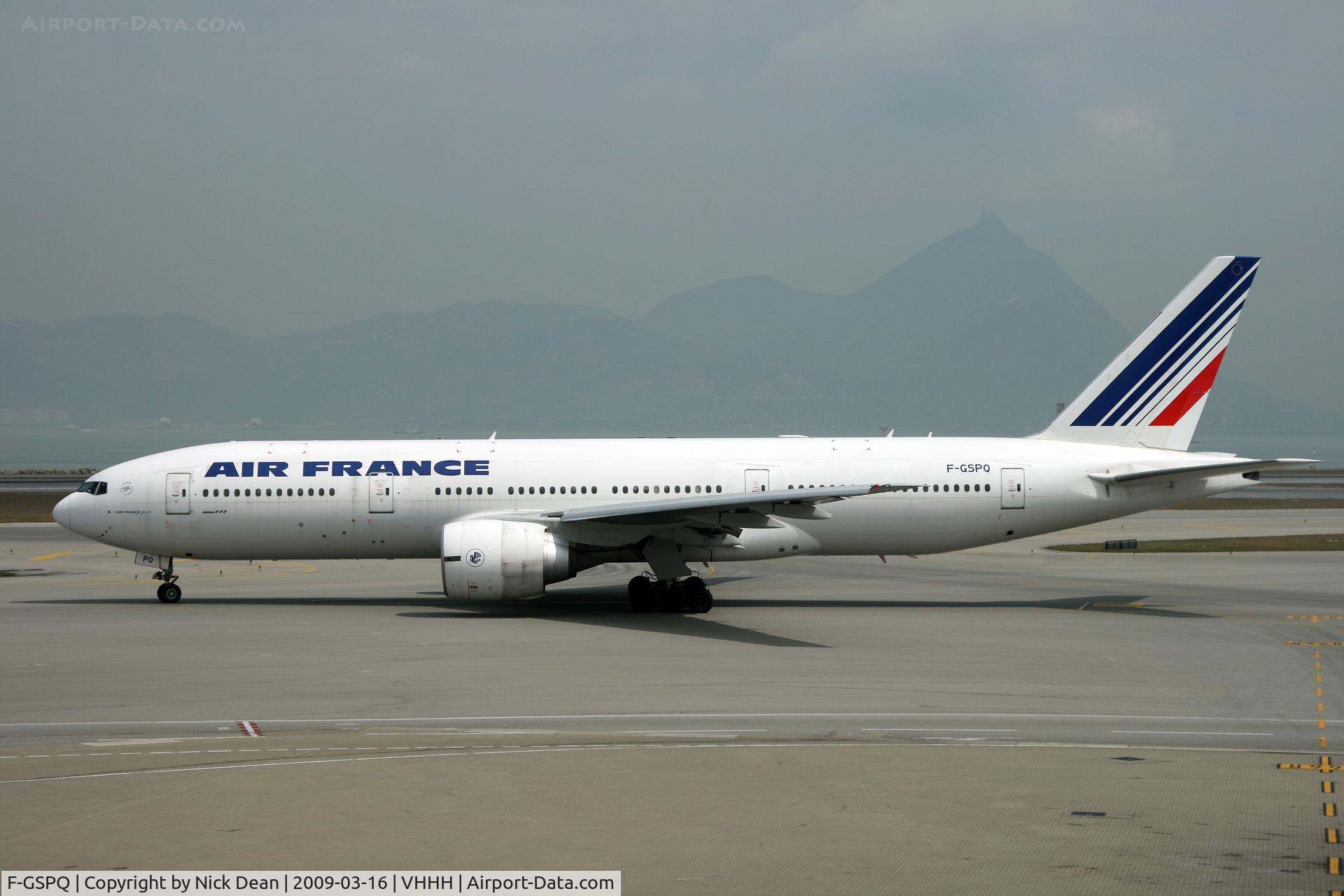 F-GSPQ, 2001 Boeing 777-228/ER C/N 28682, VHHH