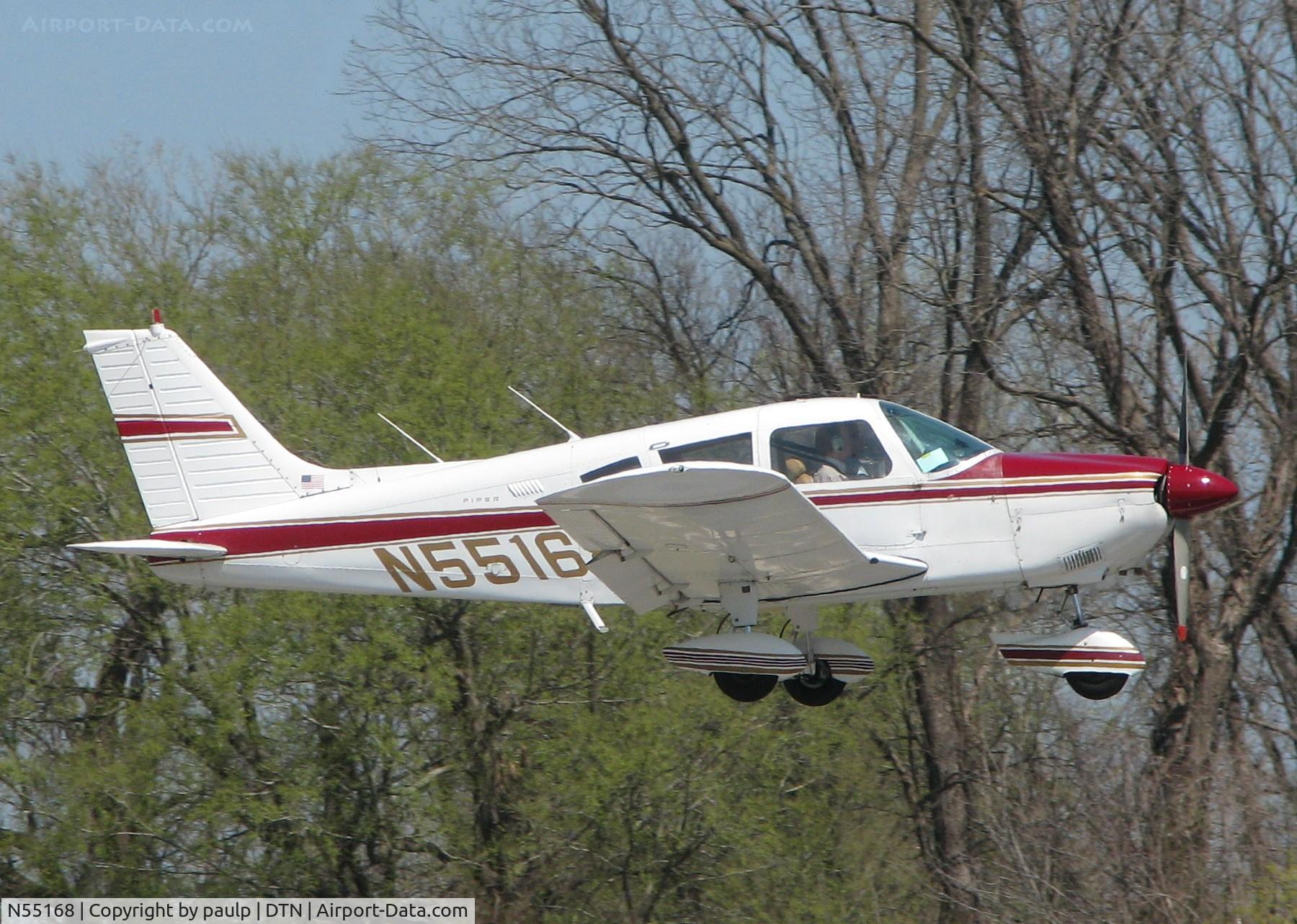 N55168, 1973 Piper PA-28-180 C/N 28-7305326, Landing on runway 14 at Downtown Shreveport.