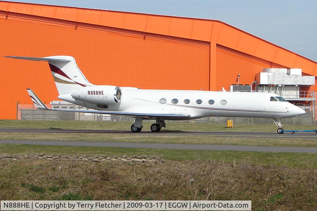 N888HE, 2001 Gulfstream Aerospace G-V C/N 638, Gulfstream V at Luton