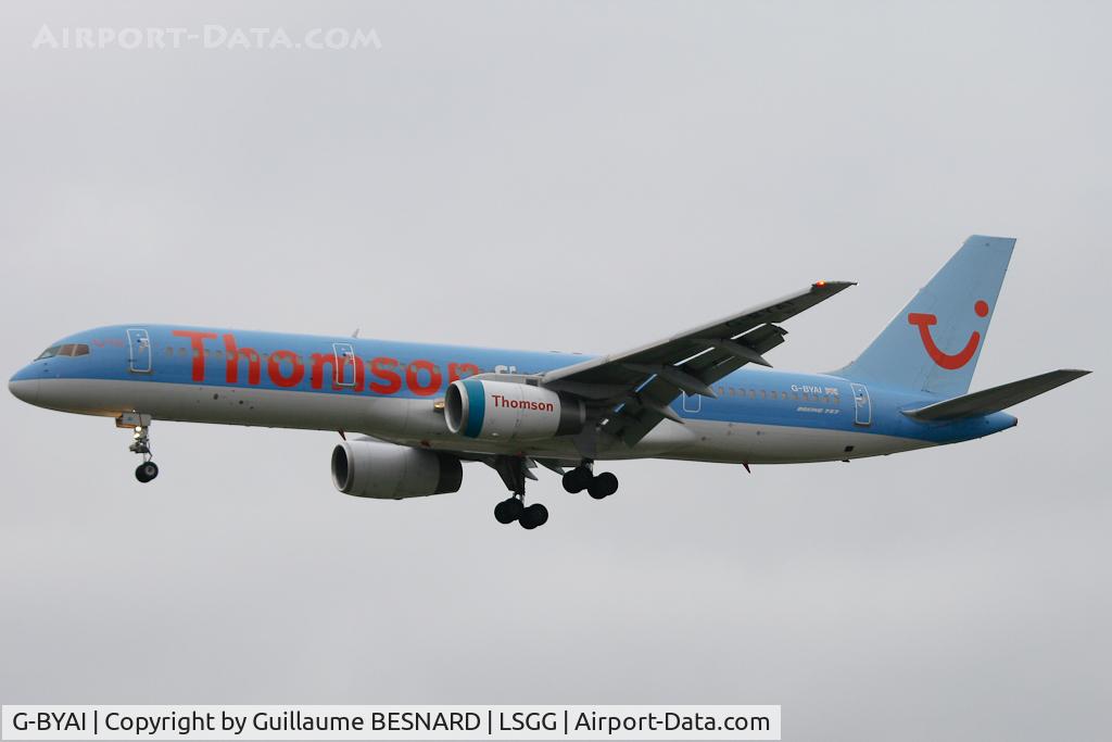 G-BYAI, 1993 Boeing 757-204 C/N 26967, Landing 05