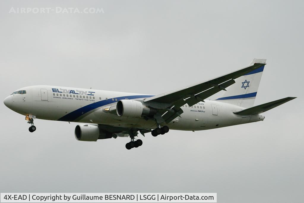 4X-EAD, 1984 Boeing 767-258/ER C/N 22975, Landing 05