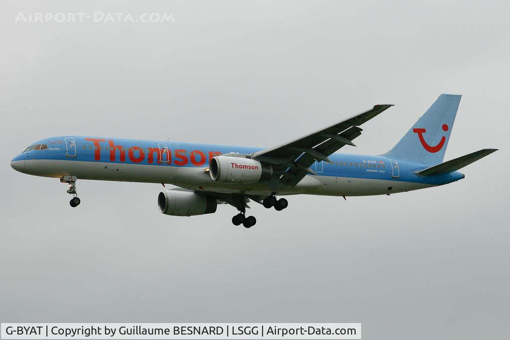 G-BYAT, 1994 Boeing 757-204 C/N 27208, Landing 05