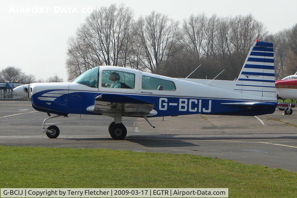 G-BCIJ, 1974 Grumman American AA-5 Traveler C/N AA5-0603, Grumman AA-5 at Elstree