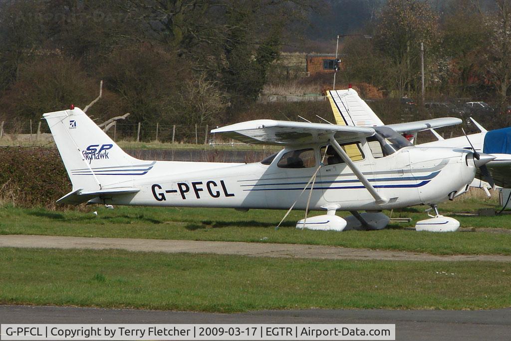 G-PFCL, 2003 Cessna 172S Skyhawk SP C/N 172S9330, Cessna 172S at Elstree