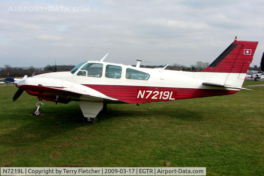 N7219L, 1964 Beech 95-B55 Baron C/N TC-717, Beech at Elstree