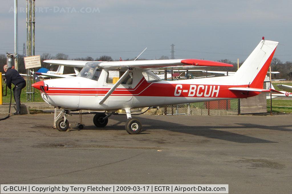 G-BCUH, 1975 Cessna F150M C/N 1195, Cessna F150M at Elstree