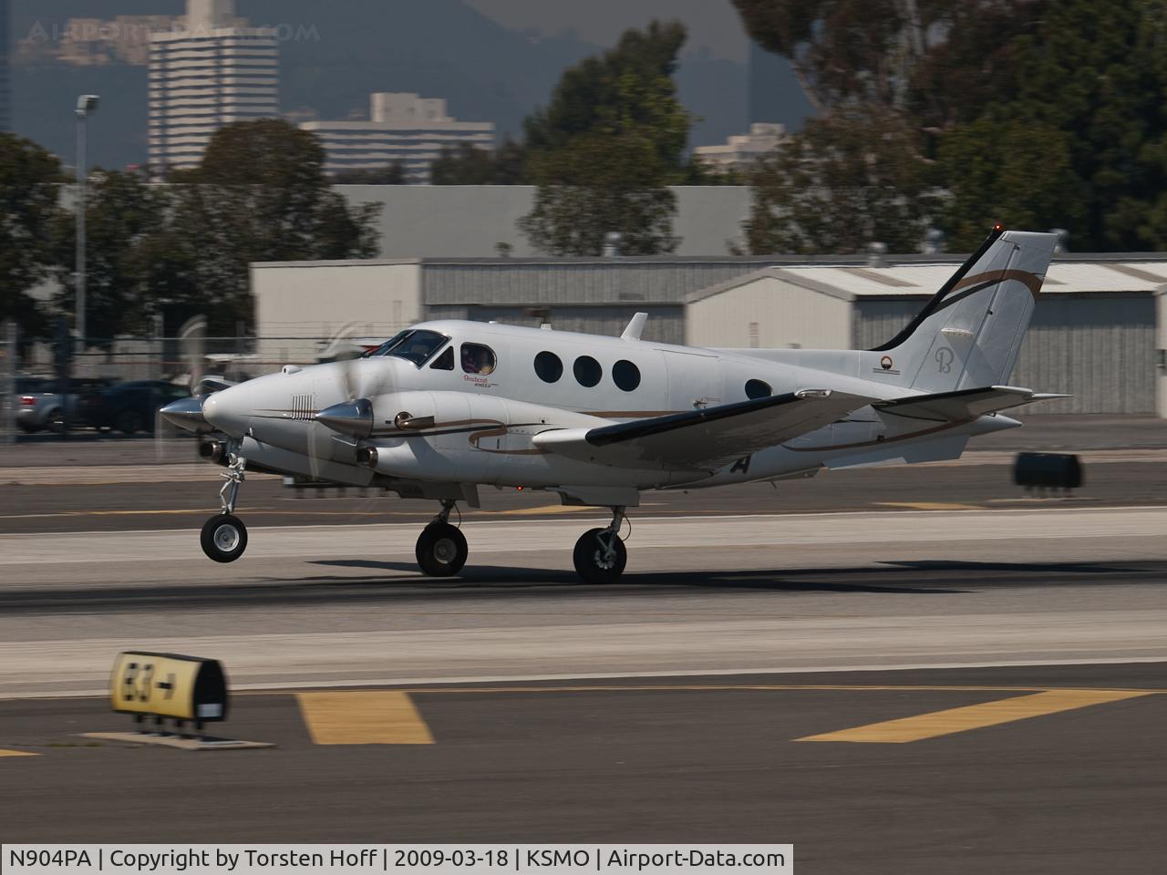 N904PA, Raytheon C90GT King Air C/N LJ-1792, N904PA departing from RWY 21
