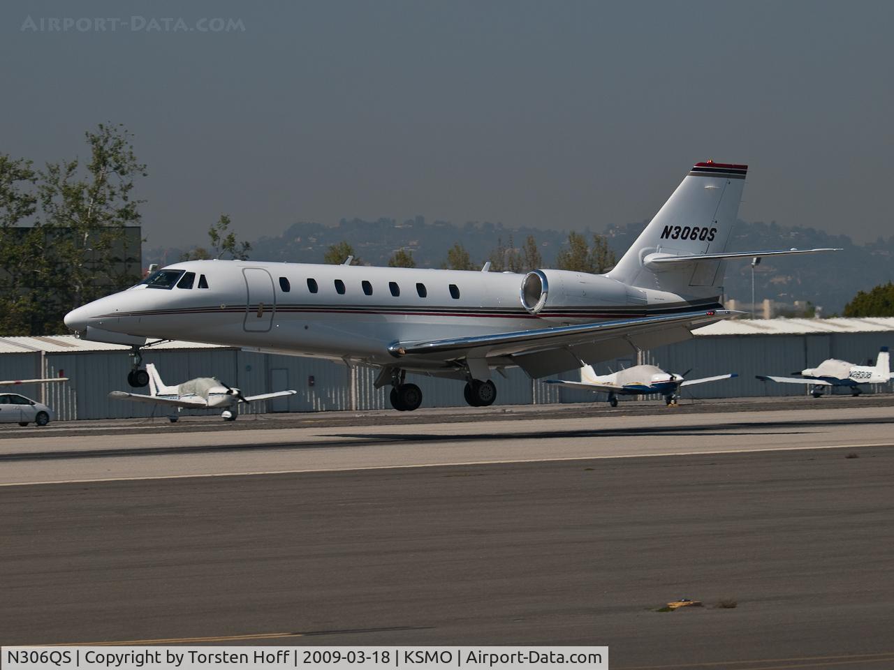 N306QS, 2008 Cessna 680 Citation Sovereign C/N 680-0207, N306QS arriving on RWY 21