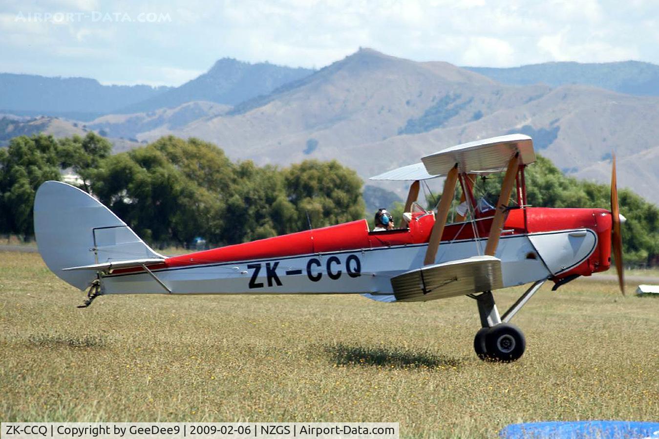 ZK-CCQ, De Havilland New Zealand DH-82A Tiger Moth C/N DHNZ132, Spot landing competition during weekend fly-in