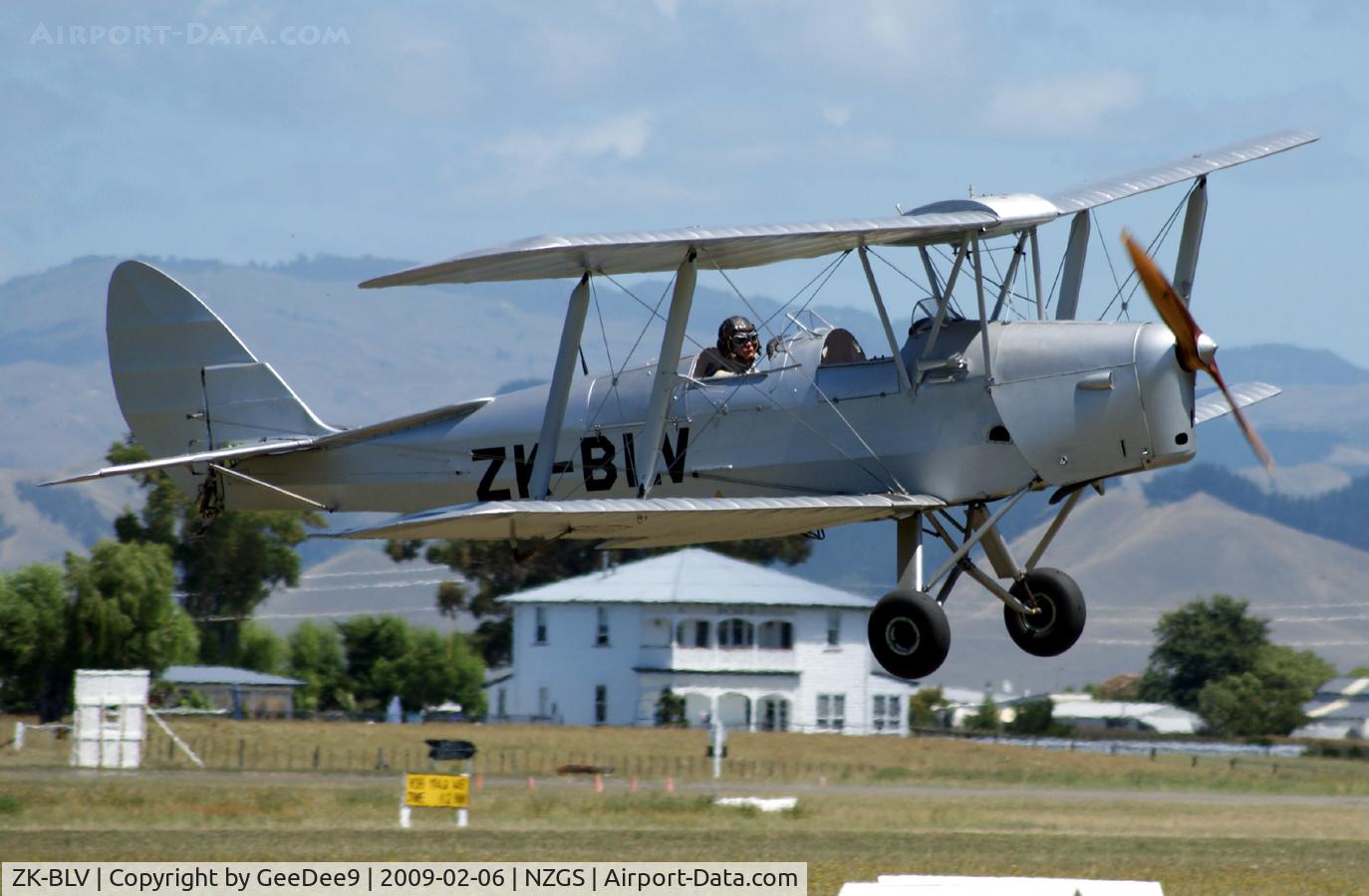 ZK-BLV, De Havilland DH-82A Tiger Moth II C/N 85071, Spot landing competition during weekend fly-in