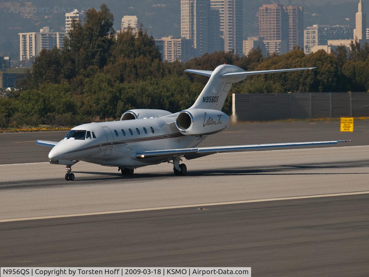 N956QS, 2001 Cessna 750 Citation X Citation X C/N 750-0156, N956QS departing from RWY 21