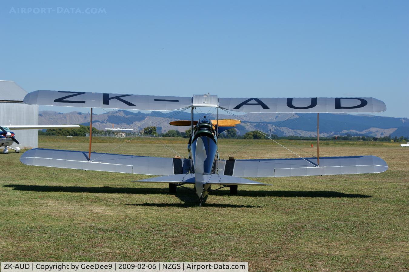ZK-AUD, De Havilland DH-82A Tiger Moth II C/N 83379, Visiting Gisborne for the weekend fly-in