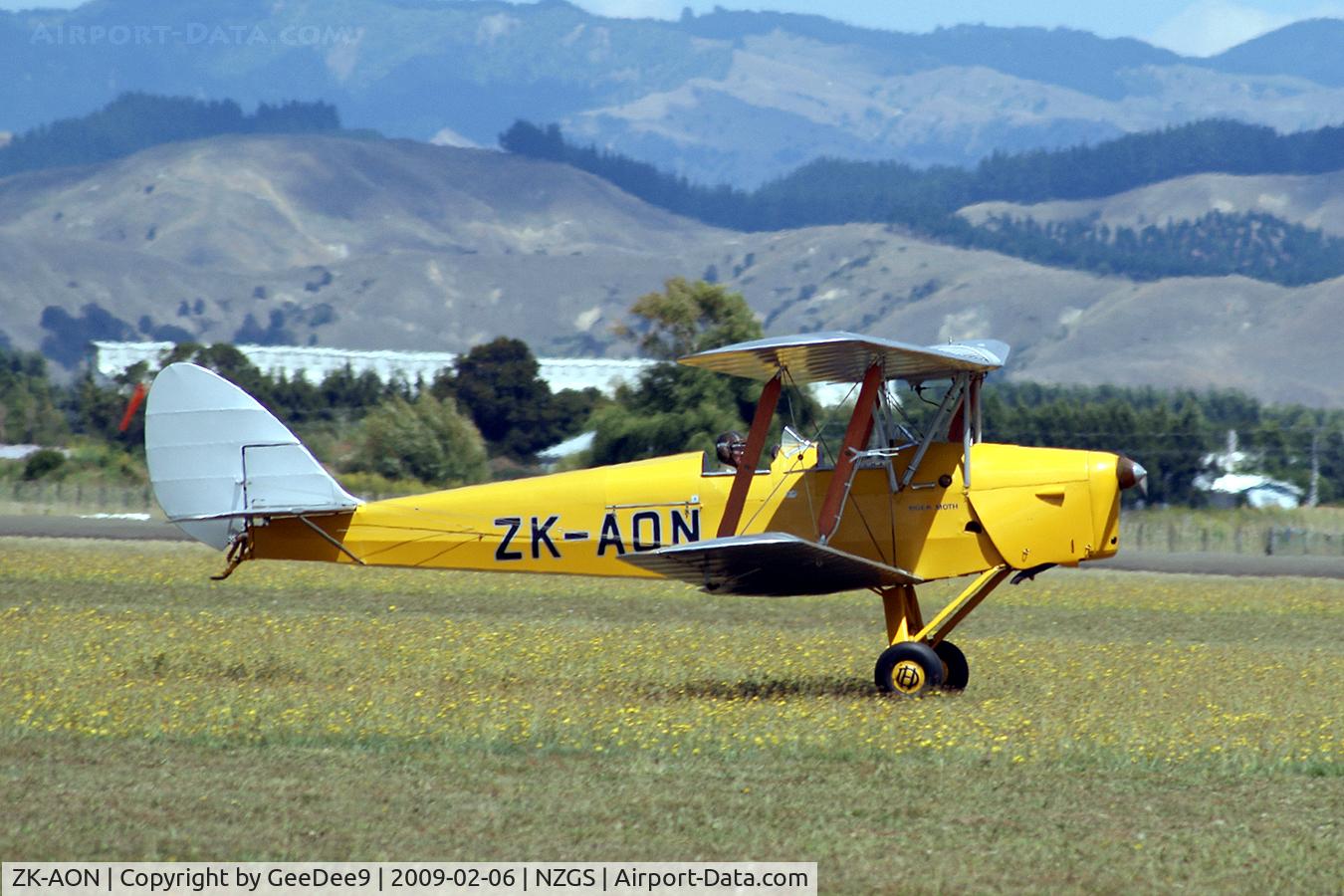 ZK-AON, De Havilland New Zealand DH-82A Tiger Moth C/N DHNZ80, Spot landing competition during the weekend fly-in