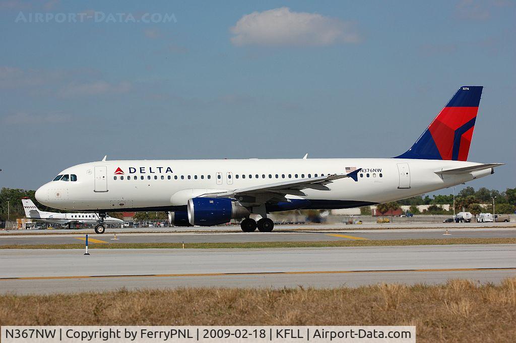 N367NW, 1999 Airbus A320-212 C/N 0988, In Delta c/s now