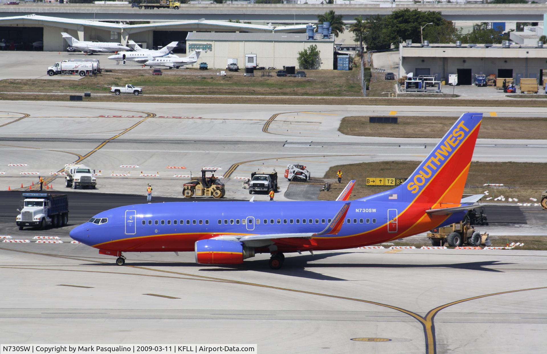 N730SW, 1999 Boeing 737-7H4 C/N 27862, Boeing 737-700