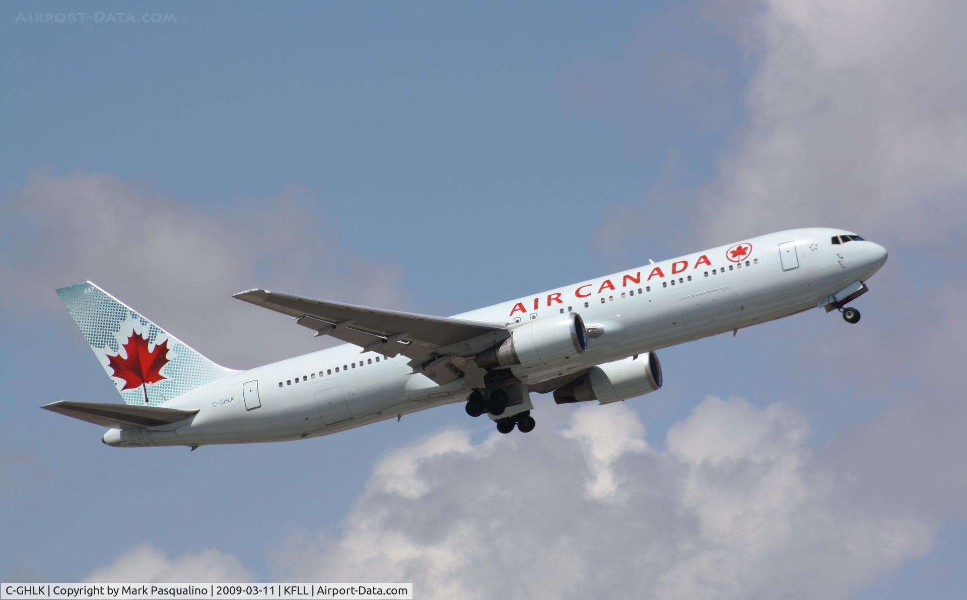 C-GHLK, 1992 Boeing 767-35H C/N 26388, Boeing 767-300