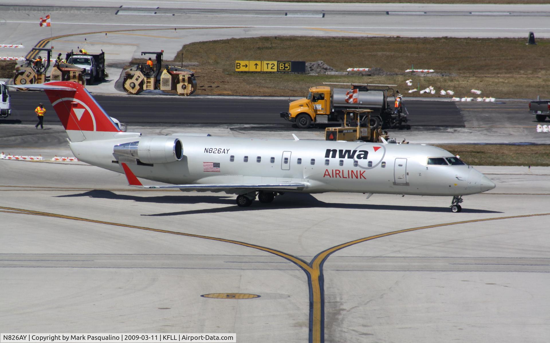 N826AY, 2005 Bombardier CRJ-200ER (CL-600-2B19) C/N 8026, CL-600-2B19