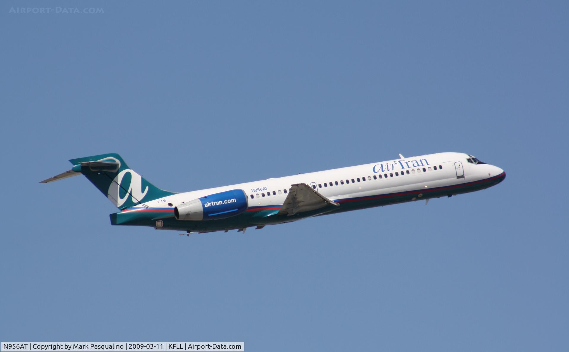 N956AT, 2000 Boeing 717-200 C/N 55018, Boeing 717-200