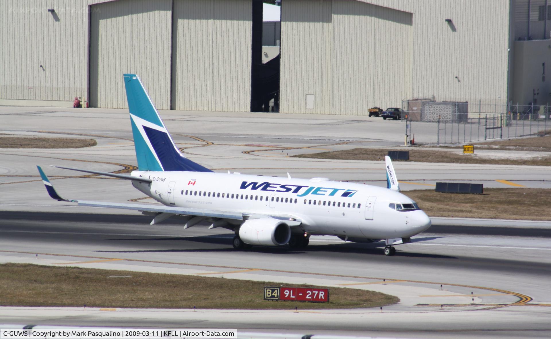 C-GUWS, 2002 Boeing 737-76N C/N 33378, Boeing 737-700
