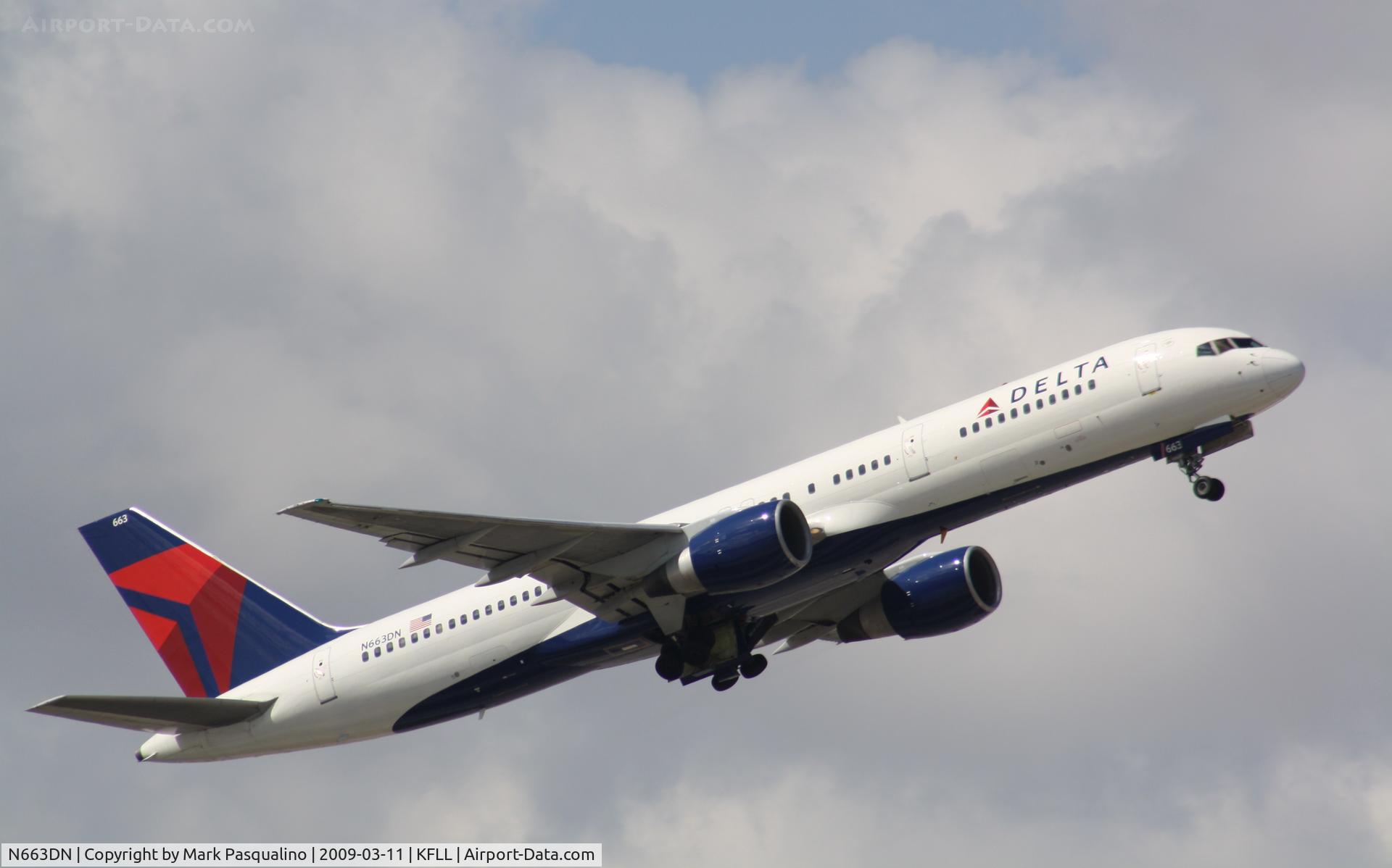 N663DN, 1991 Boeing 757-232 C/N 24992, Boeing 757-200