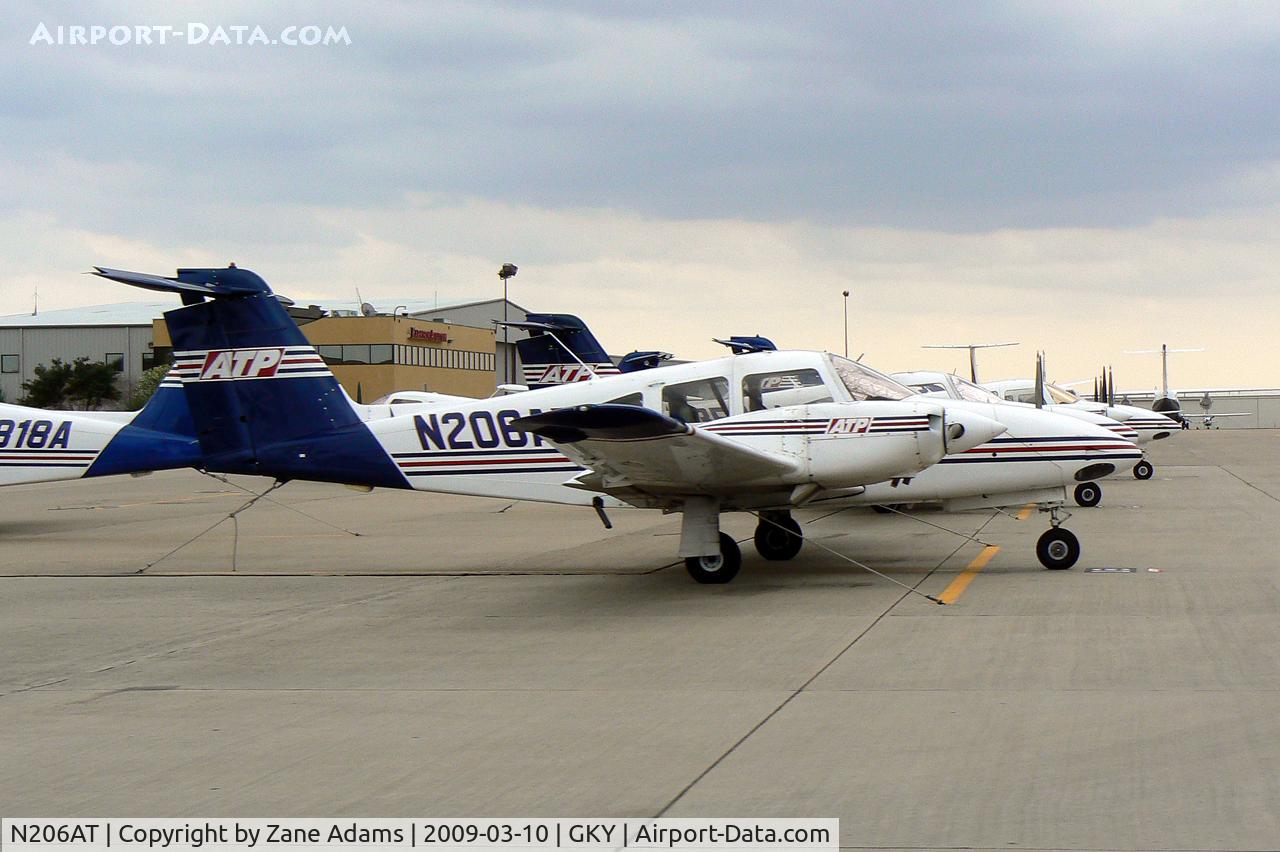 N206AT, 2000 Piper PA-44-180 Seminole C/N 4496036, ATP at Arlington Municipal