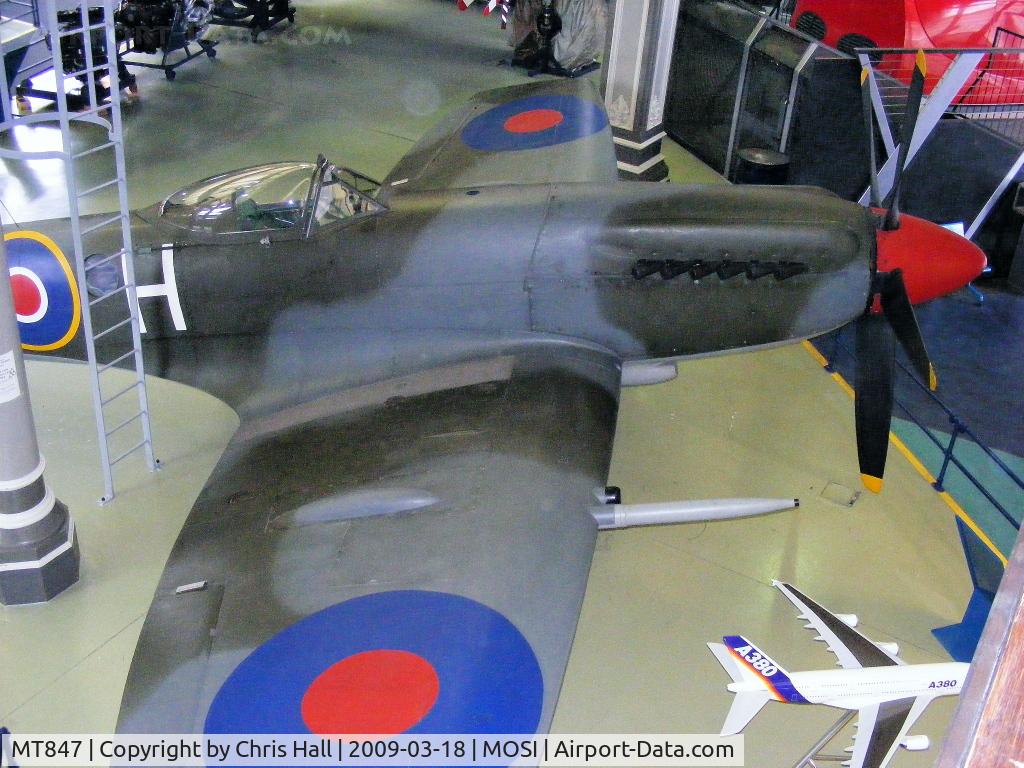 MT847, Supermarine 379 Spitfire FR.XIVe C/N 6S/643779, Supermarine Spitfire XIV