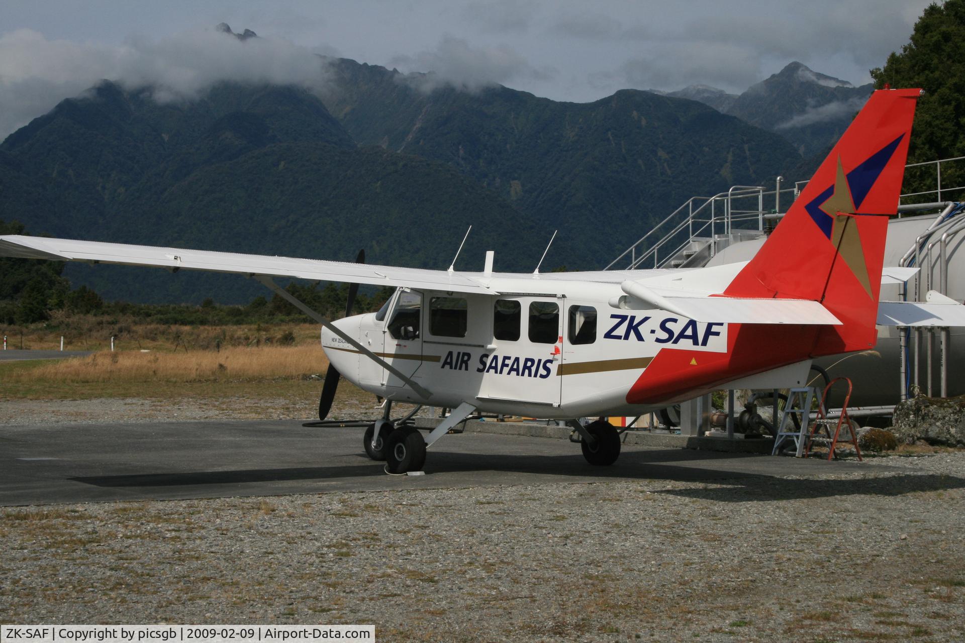 ZK-SAF, Gippsland GA-8 Airvan C/N GA8-02-017, aircraft for flight over Franz-Josef and Fox glaciers