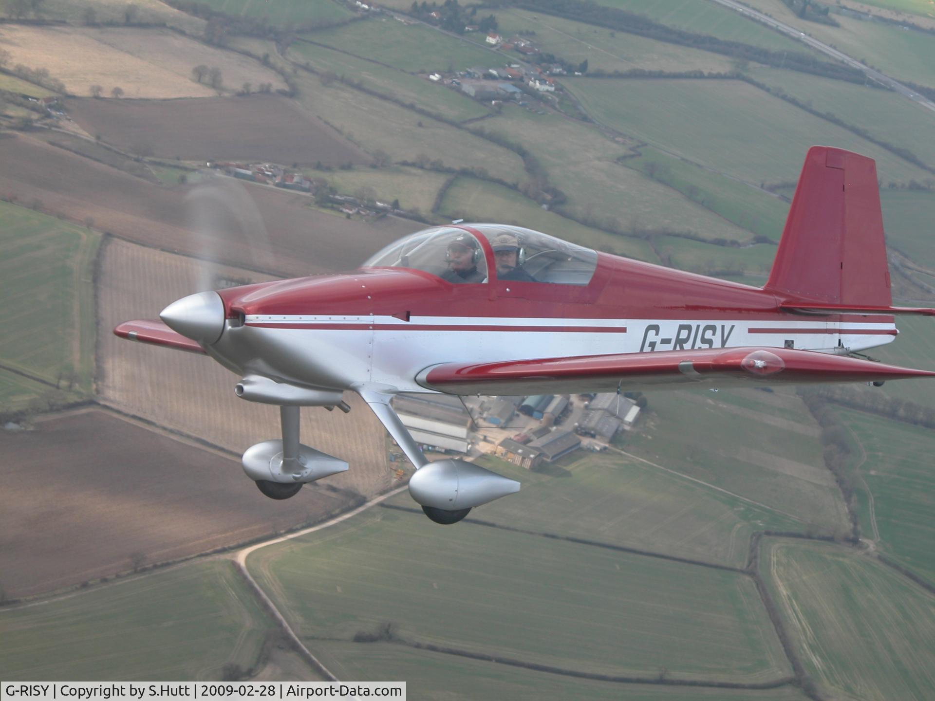 G-RISY, 2008 Vans RV-7 C/N PFA 323-14320, In Flight