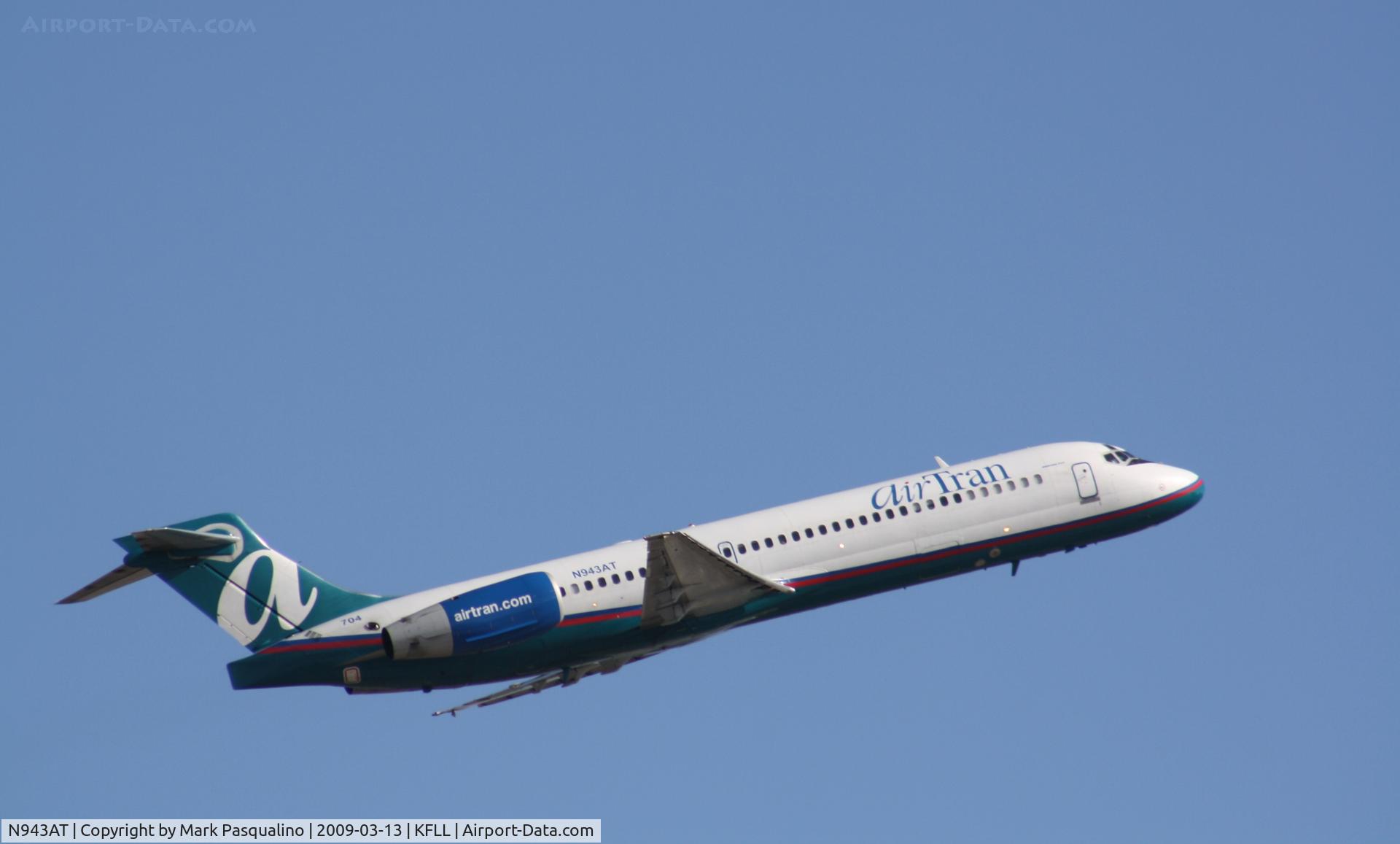 N943AT, 1999 Boeing 717-200 C/N 55006, Boeing 717-200