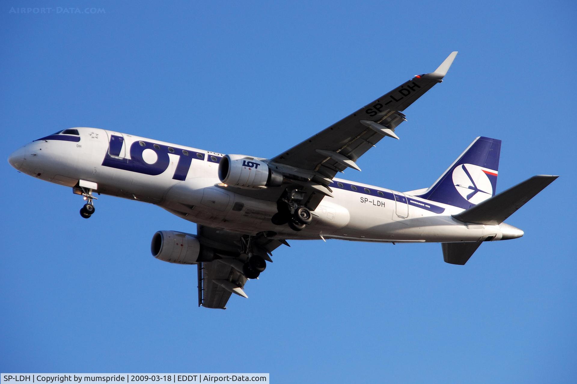SP-LDH, 2005 Embraer 170LR (ERJ-170-100LR) C/N 17000069, After a jump over the border...