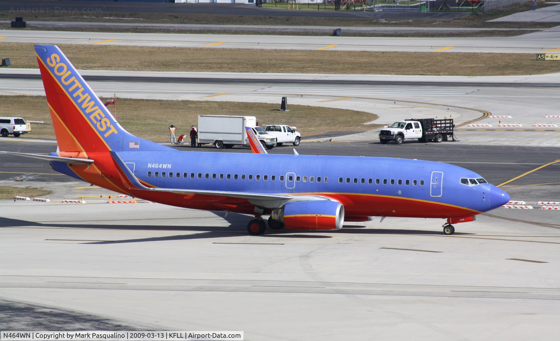 N464WN, 2004 Boeing 737-7H4 C/N 32468, Boeing 737-700