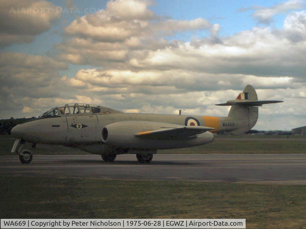 WA669, 1950 Gloster Meteor T.7 C/N Not found WA669, Meteor T.7 of the Central Flying School's 