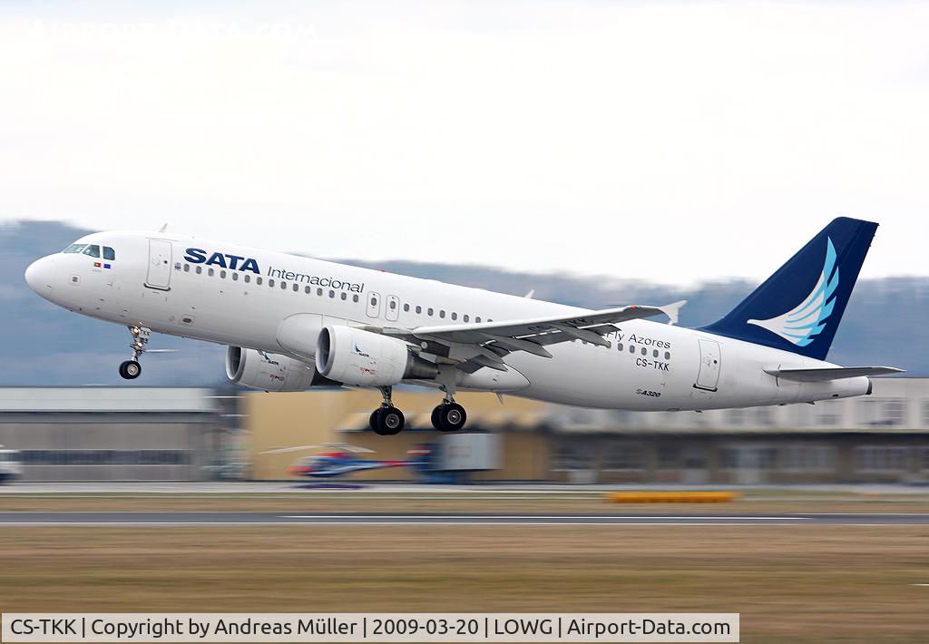 CS-TKK, 2005 Airbus A320-214 C/N 2390, First visit this year.