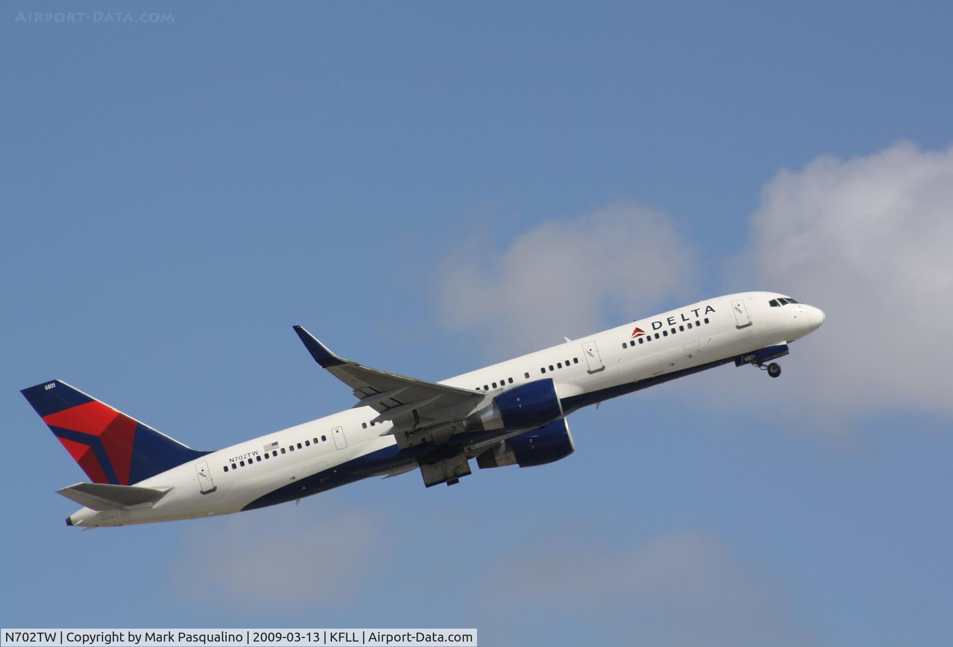 N702TW, 1996 Boeing 757-2Q8 C/N 28162, Boeing 757-200