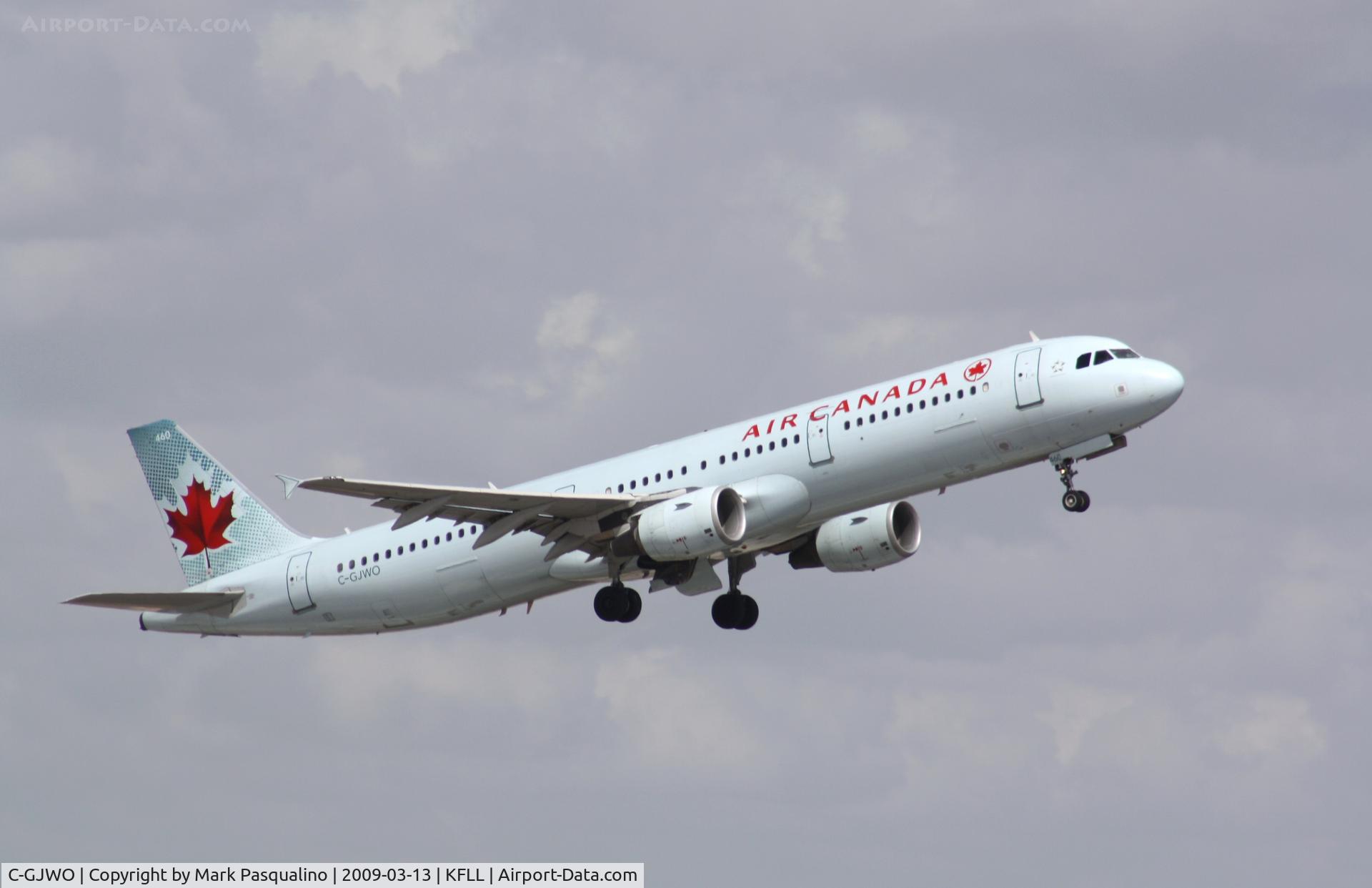 C-GJWO, 2002 Airbus A321-211 C/N 1811, Airbus A321-200