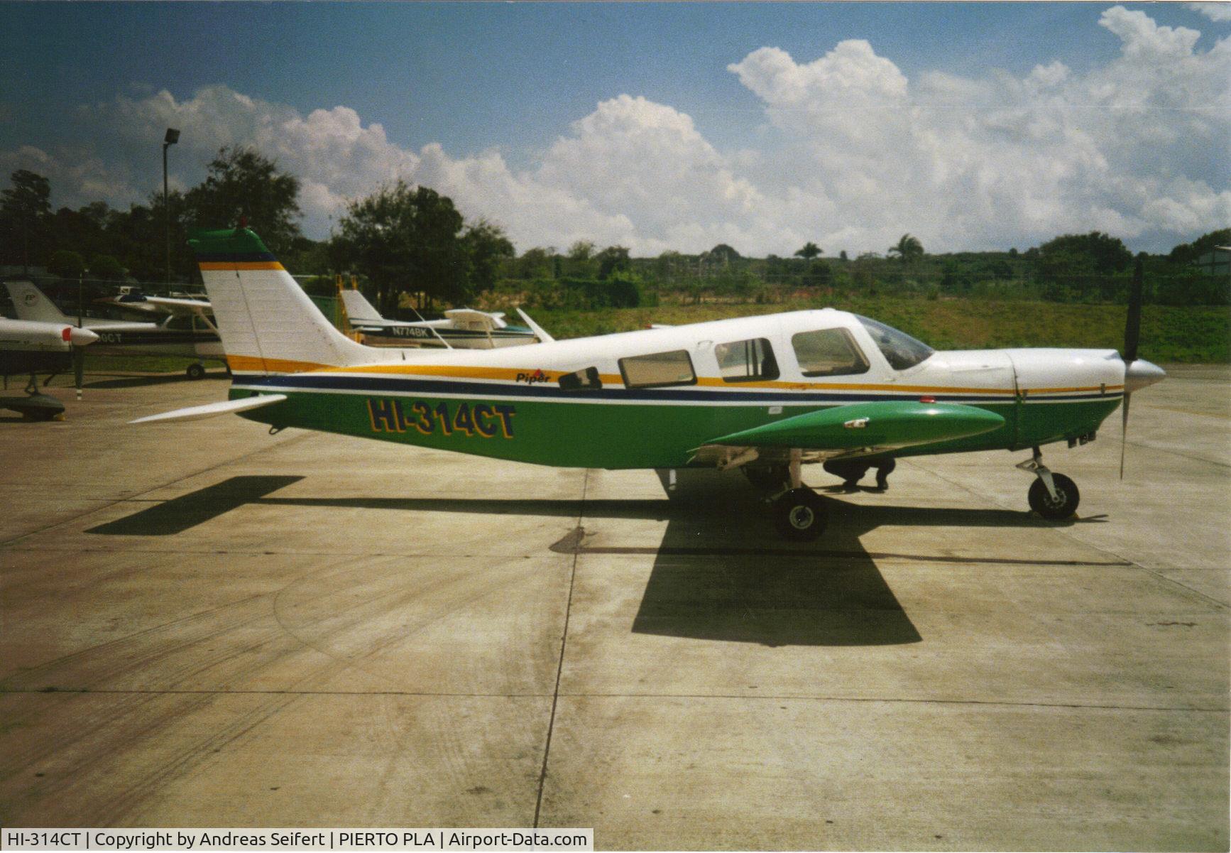 HI-314CT, Piper PA-32-300 Cherokee Six Cherokee Six C/N 32-7840048, Puerto Plata 2003