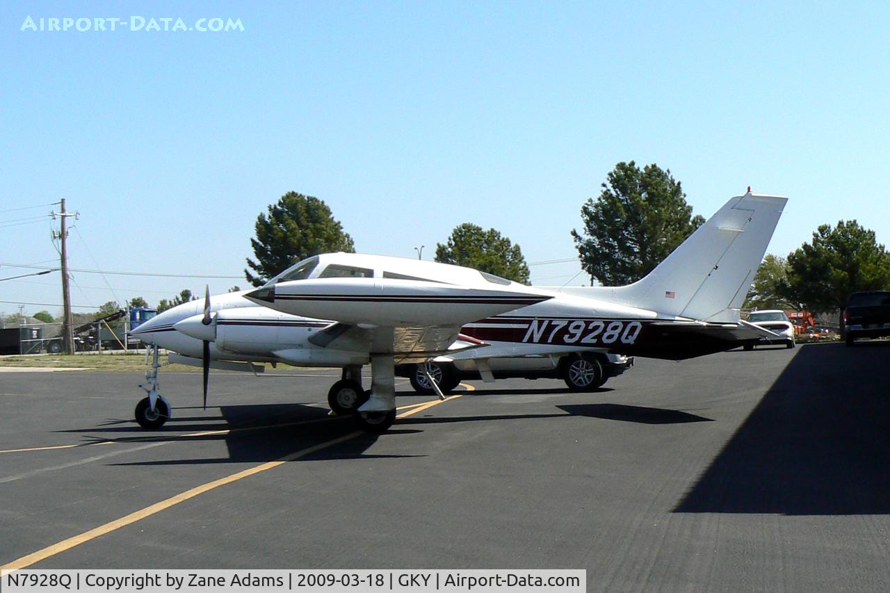 N7928Q, 1972 Cessna 310Q C/N 310Q0621, At Arlington Municipal
