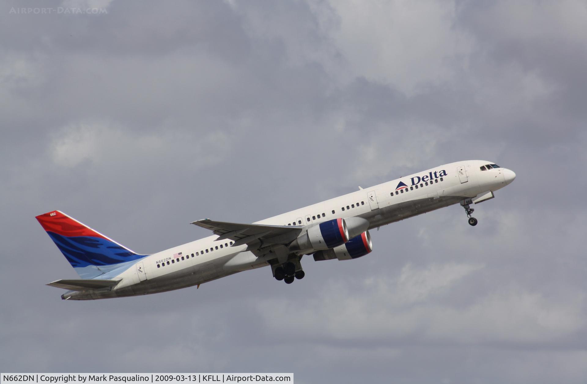 N662DN, 1991 Boeing 757-232 C/N 24991, Boeing 757-200