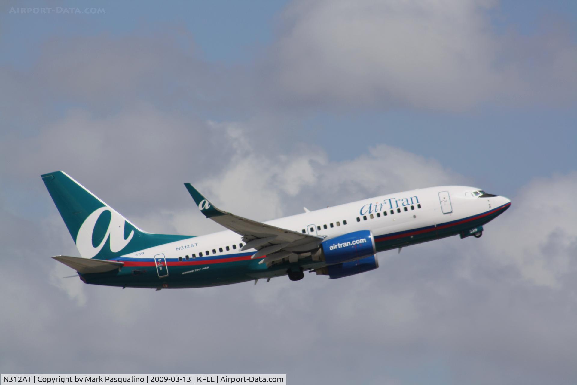N312AT, 2006 Boeing 737-7BD C/N 35110, Boeing 737-700