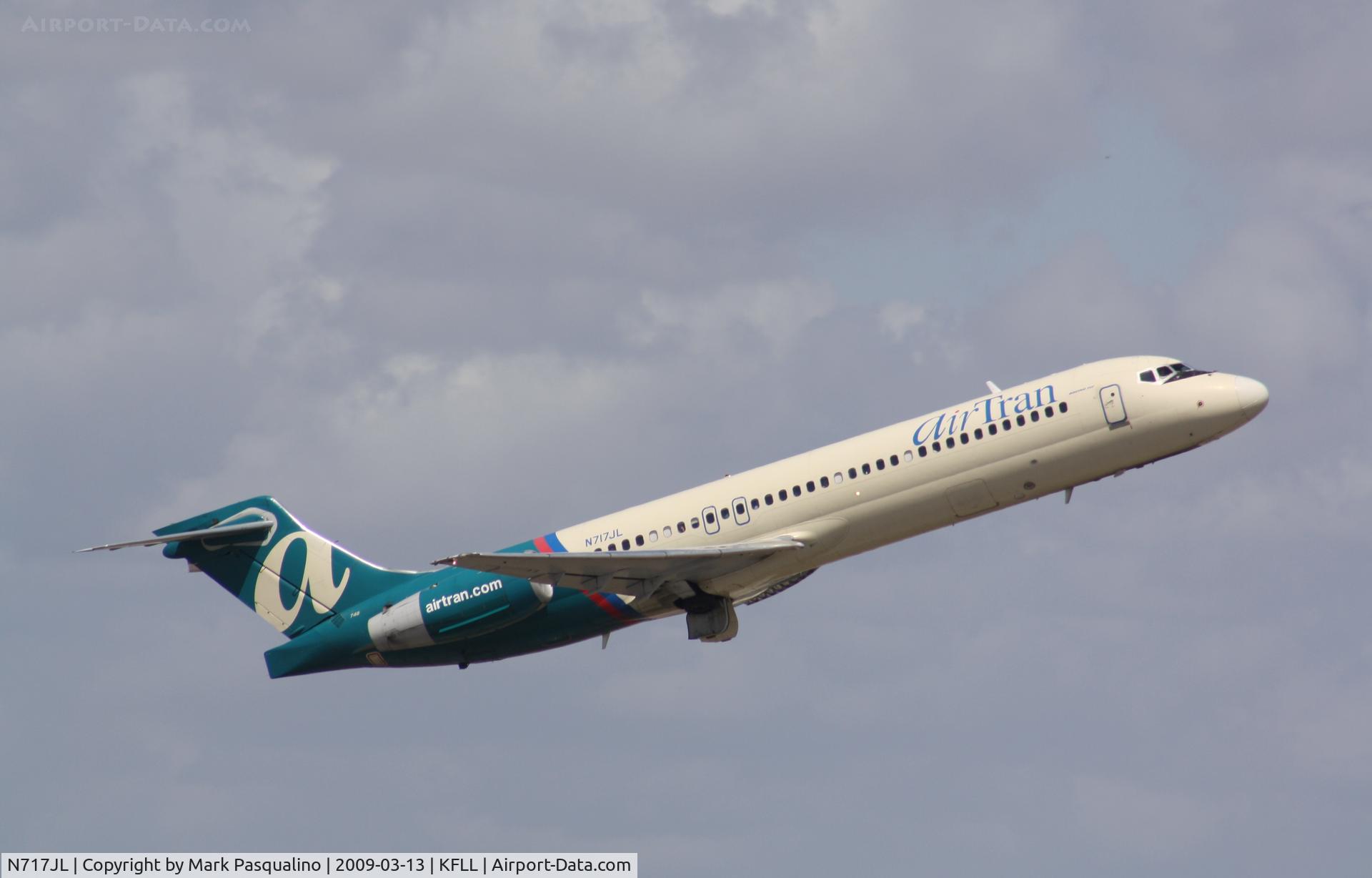 N717JL, 2002 Boeing 717-200 C/N 55042, Boeing 717-200