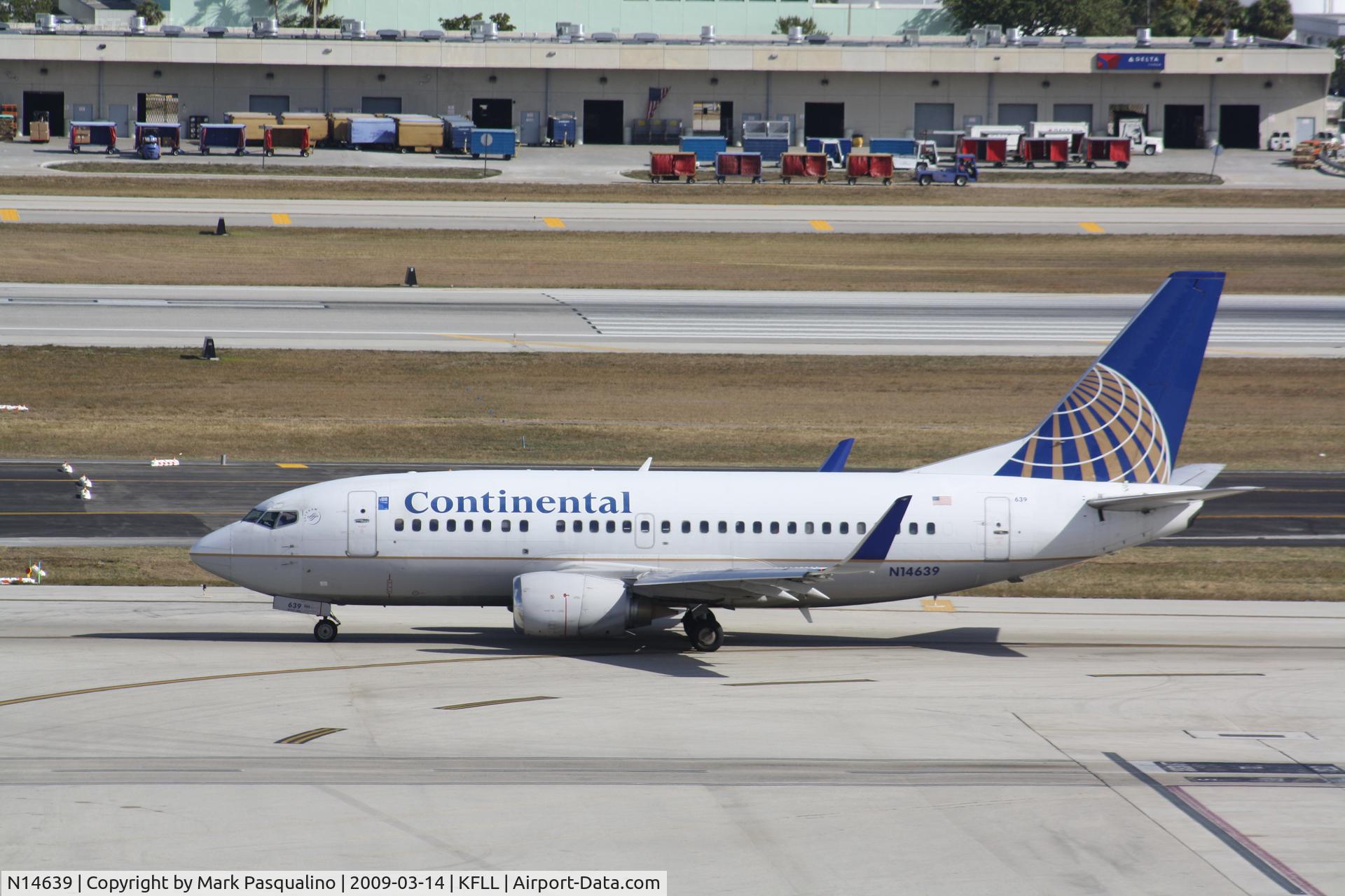 N14639, 1997 Boeing 737-524 C/N 28900, Boeing 737-500