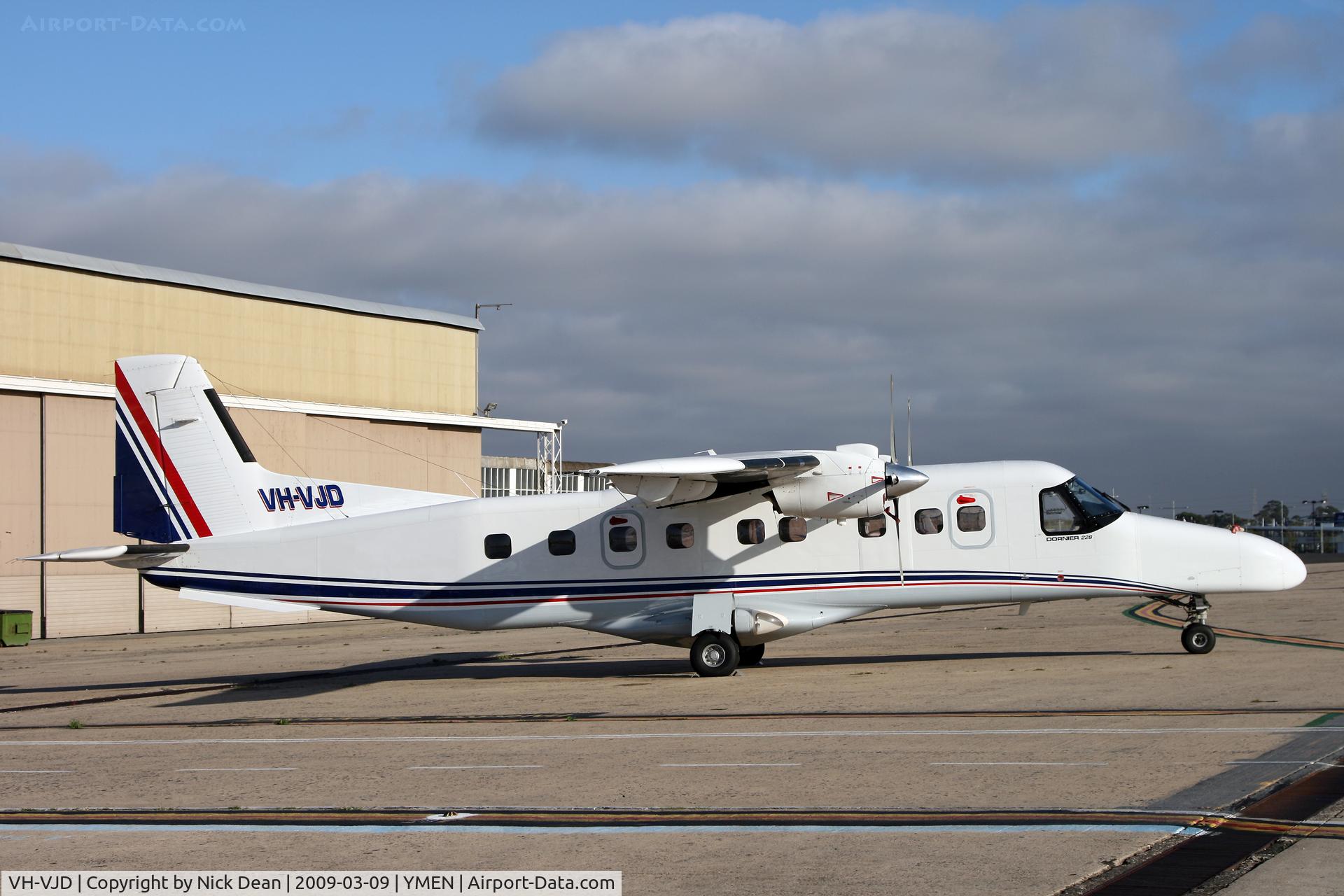 VH-VJD, 1988 Dornier 228-202K C/N 8157, YMEN