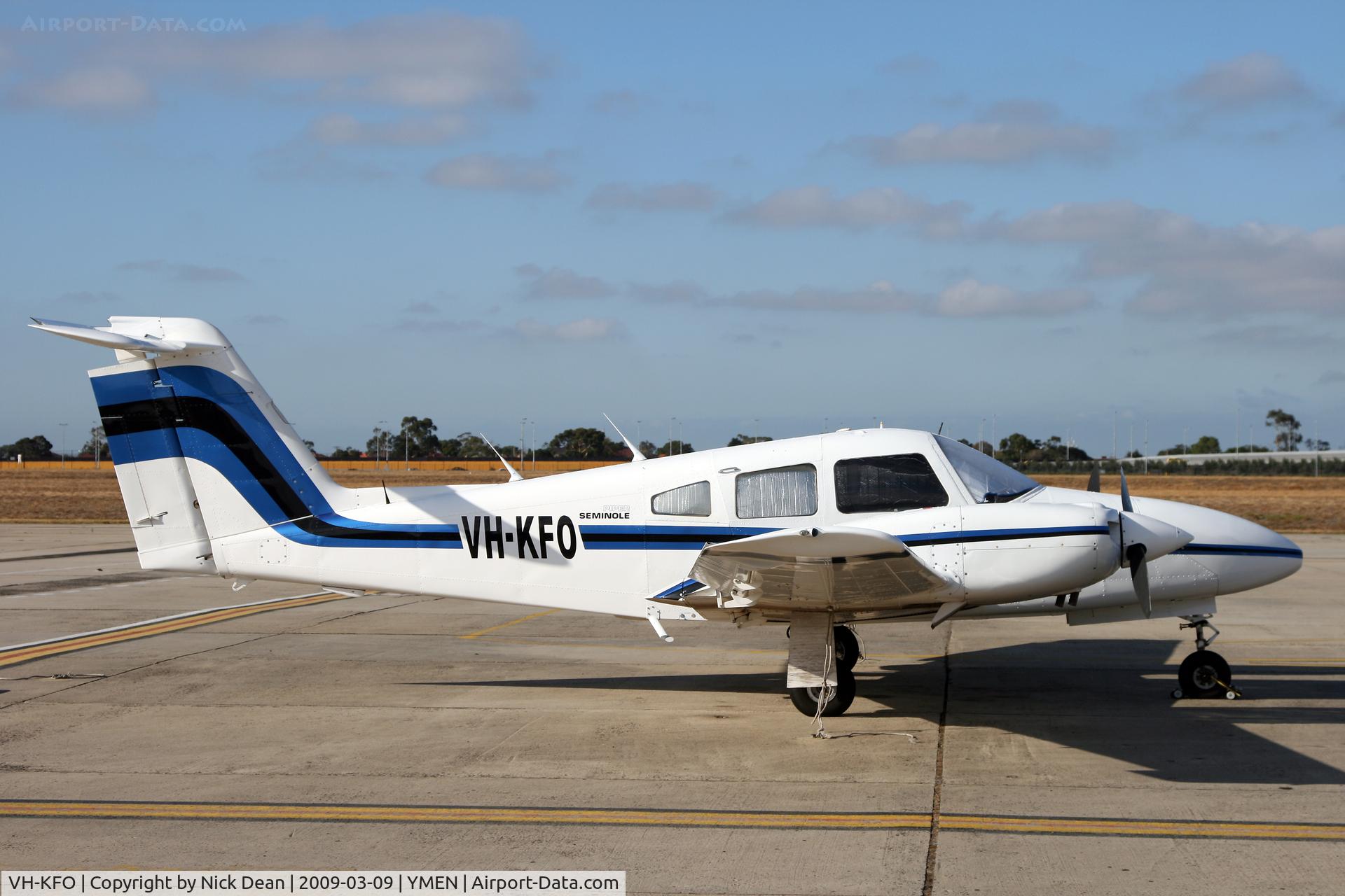 VH-KFO, 1979 Piper PA-44-180 Seminole C/N 44-7995208, YMEN