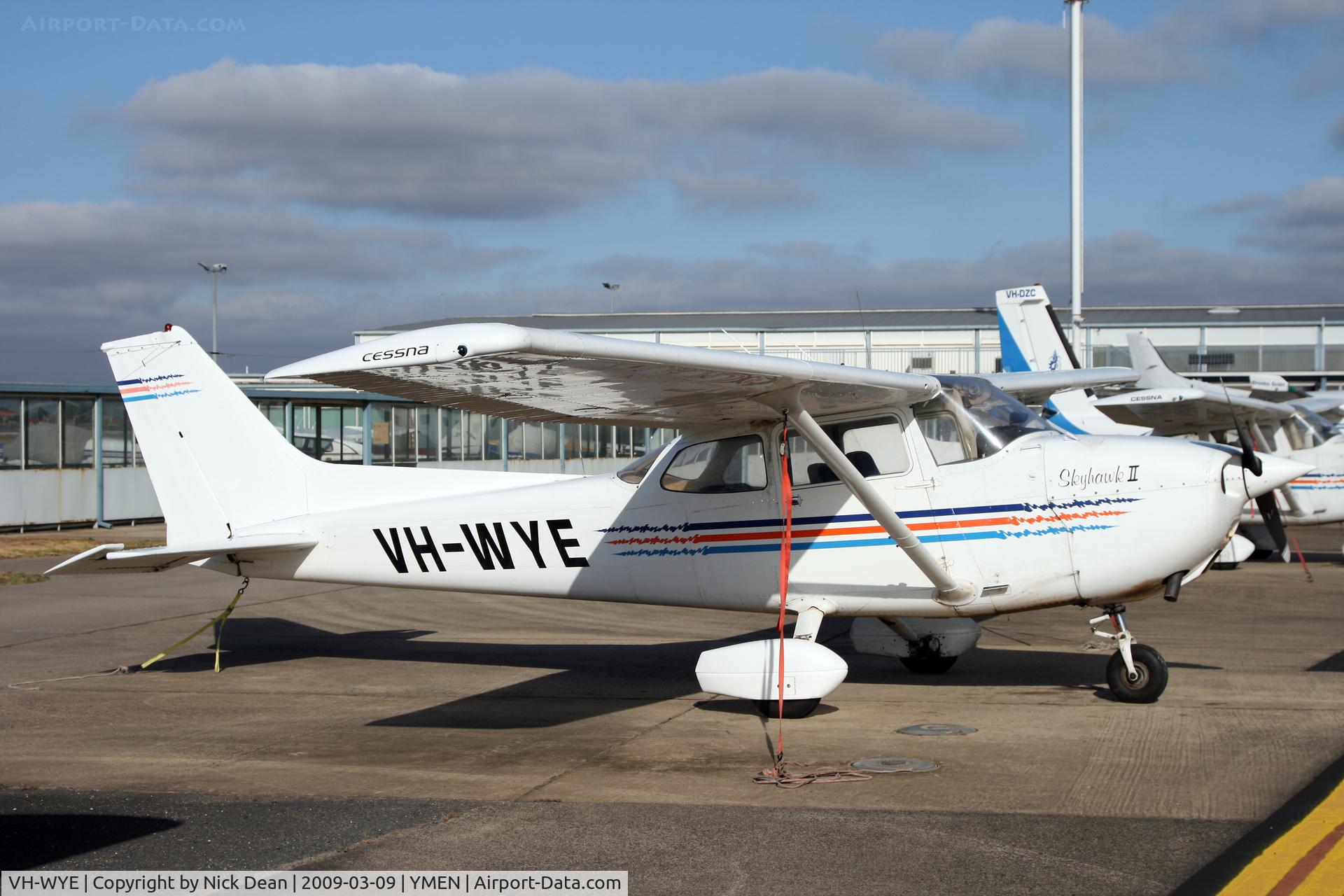 VH-WYE, 1975 Cessna 172M C/N 17266315, YMEN